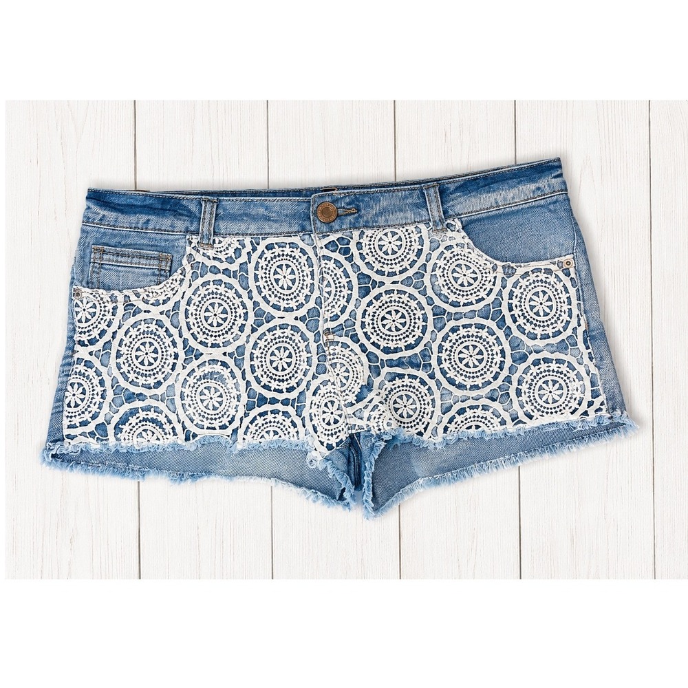 Mossimo Size 13 Denim Shorts Eyelet Lace Overlay Boho Cutoff Jean Shorts